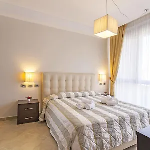Anghel Aparthotel Siena